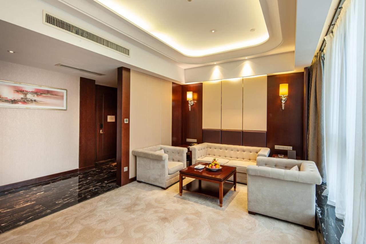 Wyndham Grand Plaza Royale Changsheng Jiangyin Exterior foto